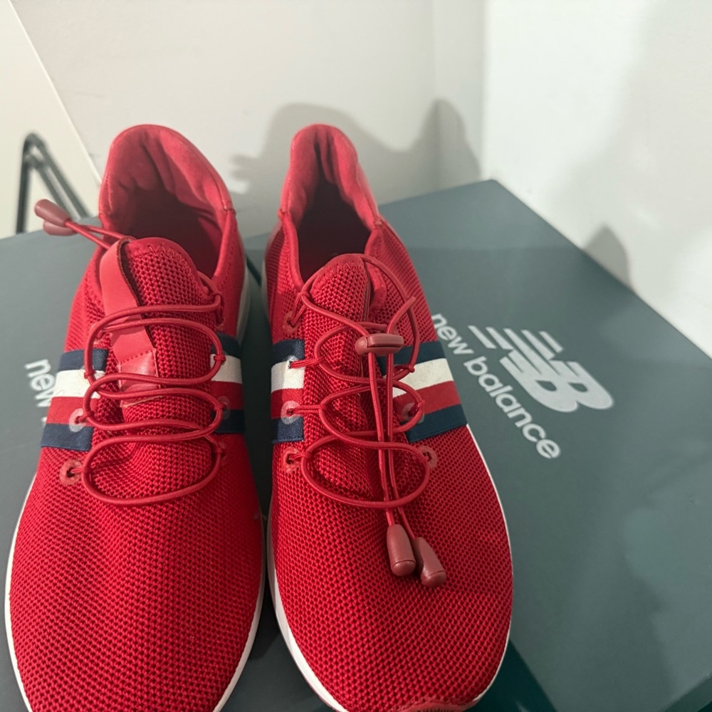 Tommy Hilfiger Red and White women
Sneakers